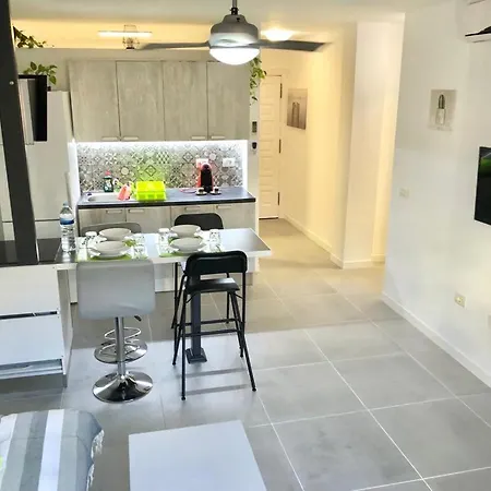 Cristianos Center Modern 아파트