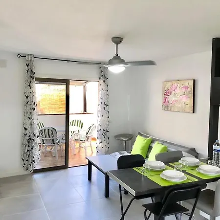 Cristianos Center Modern