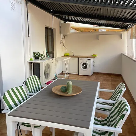 Cristianos Center Modern